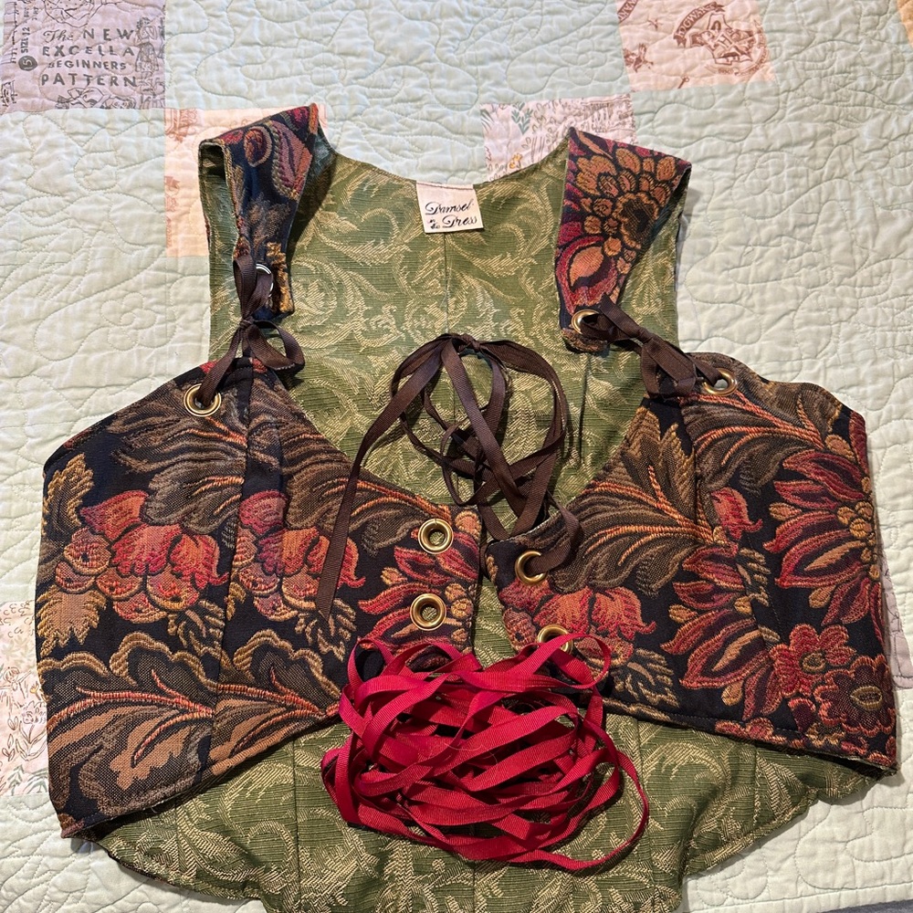 DITD Floral Corset Top with Lace-Up Detail